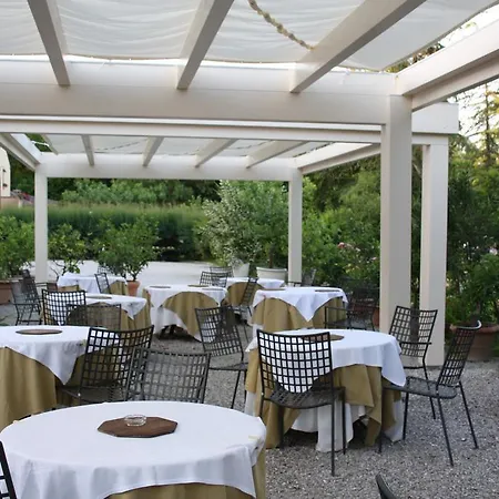 Belfiore מלון Ostellato