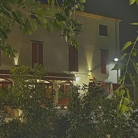 Belfiore מלון Ostellato